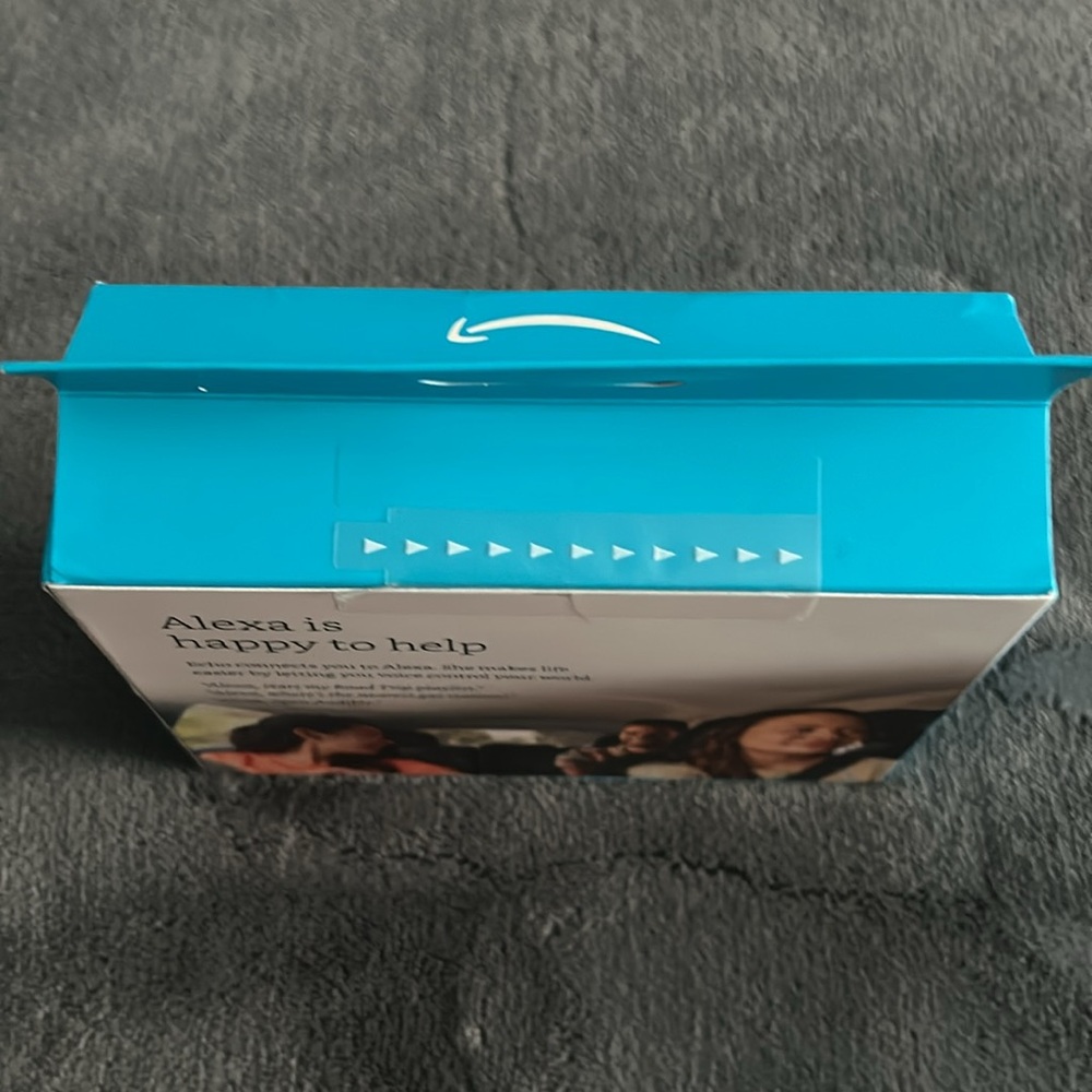 🏷️⬇️ New In Box Amazon Echo Auto - Picture 3 of 6